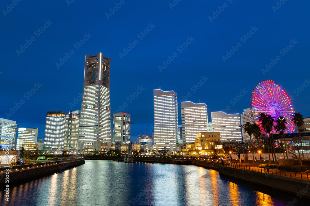 Naklejka premium 横浜みなとみらい クリスマスイブの全館点灯イベント