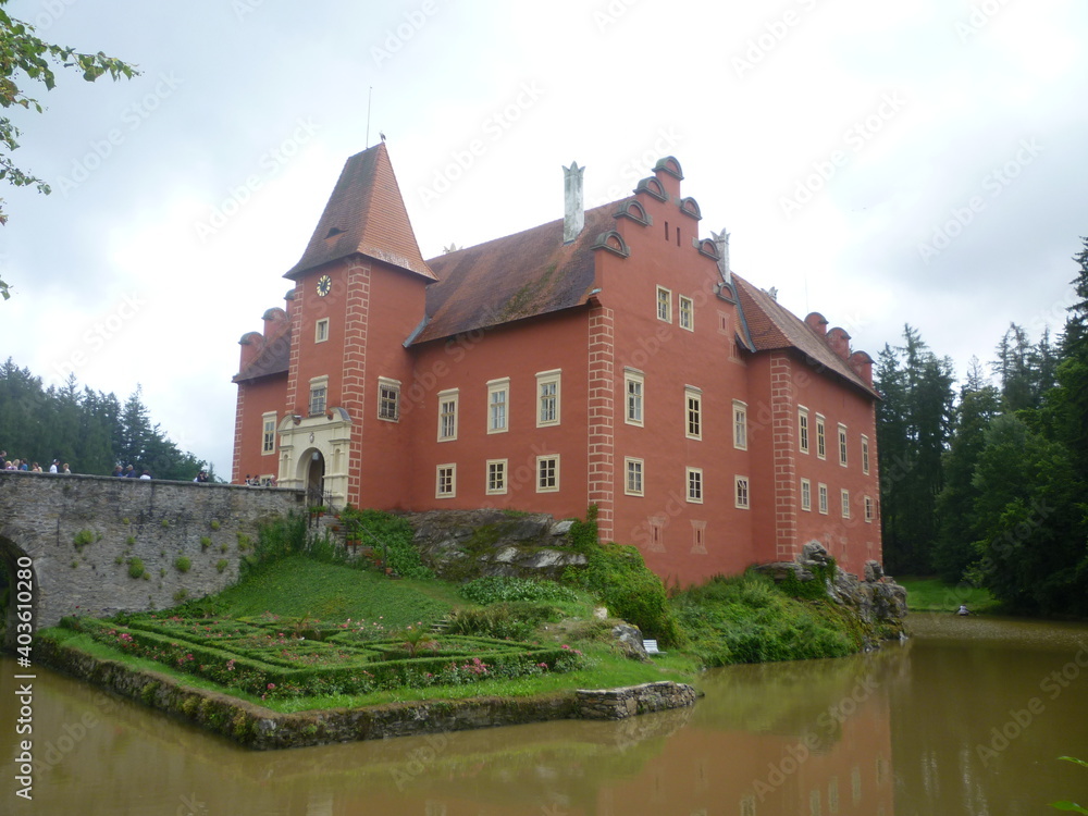 Obraz premium červená lhota castle in czech republic