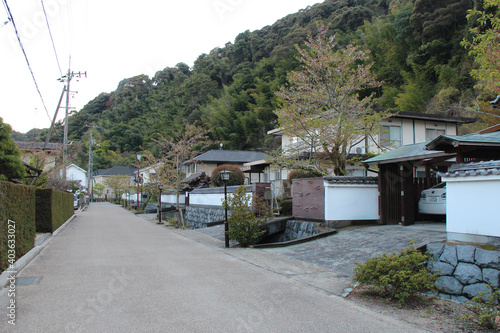 alley and houses in iwakuni in japan © frdric