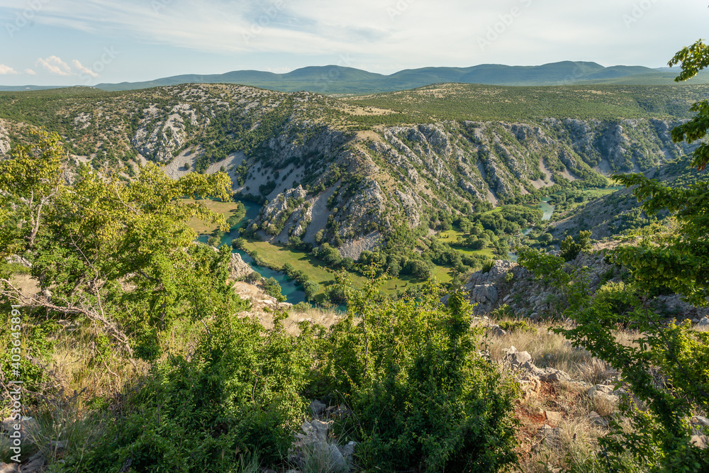 Naklejka premium view of the mountains