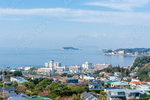 海と江ノ島 神奈川県逗子市披露山公園からの眺め