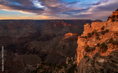 Last sun rays at Grand Canyon