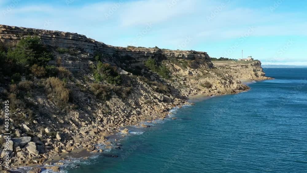 survol des plages de Leucate et sa falaise survol des plages de Leucate et sa falaise