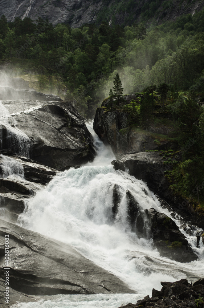 Fototapeta premium Norwegen Wasserfall