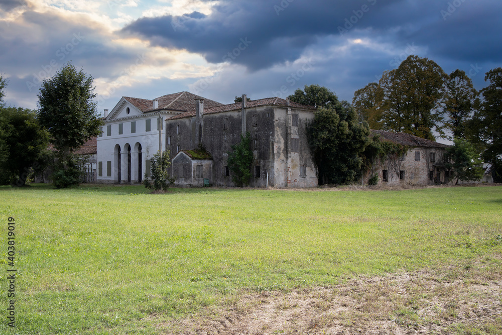 Villa Zeno near Cessalto, UNESCO site, Veneto region, Northern Italy. The most easterly villa designed by Italian Renaissance architect Andrea Palladio. Villa Zeno near Cessalto, UNESCO site, Veneto region, Northern Italy. The most easterly villa designed by Italian Renaissance architect Andrea Palladio.