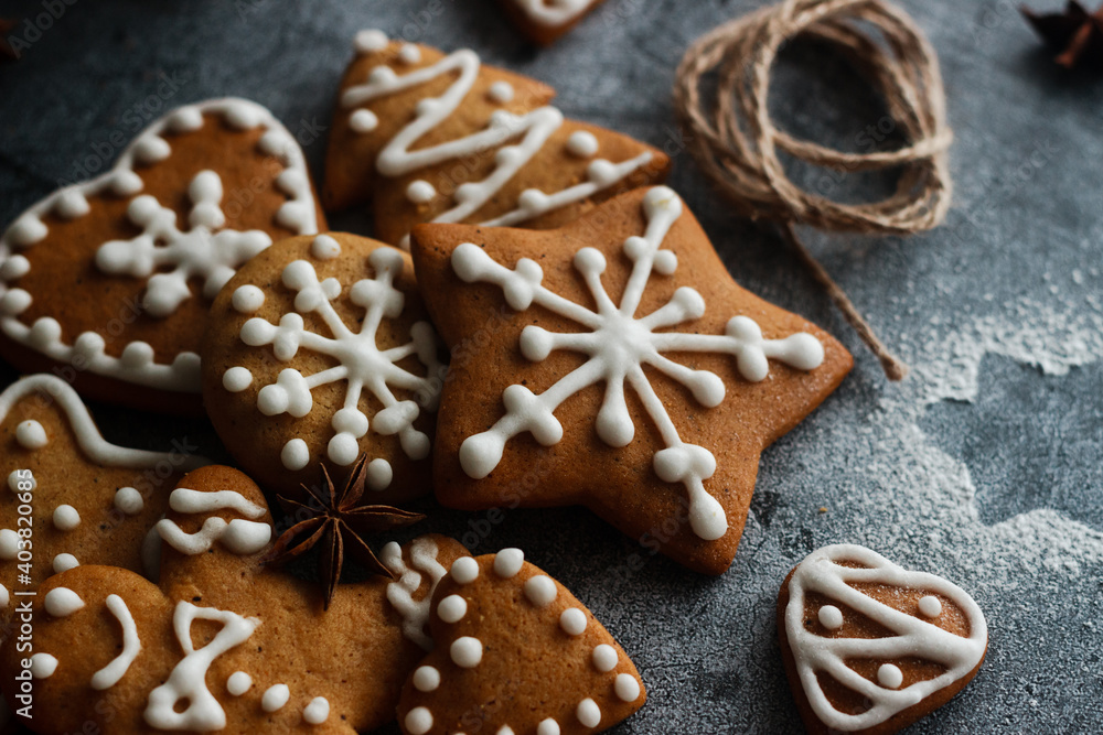 Christmas gingerbread. Delicious gingerbread cookies with honey, ginger and cinnamon. Winter composition. Great for New Year's or Christmas designs Christmas gingerbread. Delicious gingerbread cookies with honey, ginger and cinnamon. Winter composition. Great for New Year's or Christmas designs