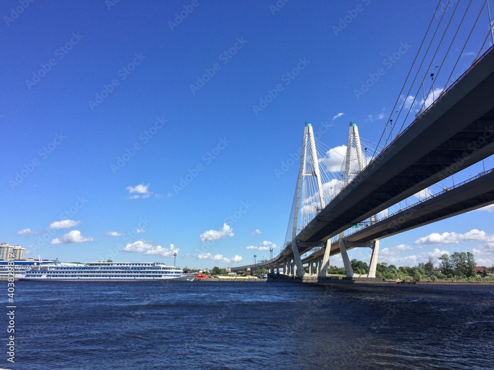 Fototapeta premium Big bridge above Neva river in Saint Peterburg 