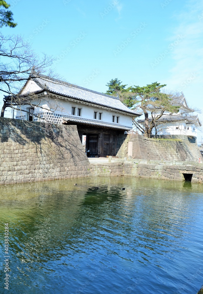 Fototapeta premium 新発田城 本丸表門・辰巳櫓