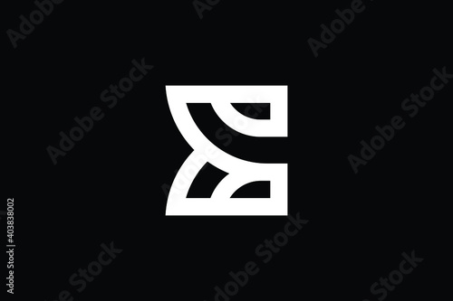 E logo letter design on luxury background. EE logo monogram initials letter concept. E icon logo design. EE elegant and Professional letter icon design on black background. E EE