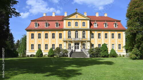 Rückseite des Hauptgebäudes von Schloss Rammenau