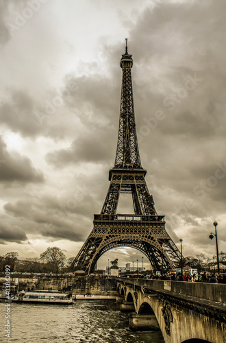 Torre Eiffel, París
