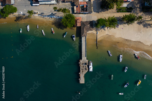 Visão aerea da ilha grande no Rio de Janeiro, brazil. Barcos, praias e mar.Aerial view of the big island in Rio de Janeiro, Brazil. Boats, beaches and sea