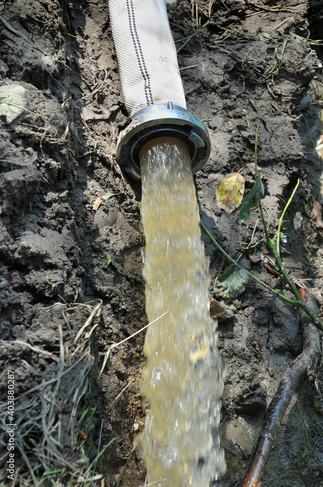 Pumping dirty water after a flood Pumping dirty water after a flood