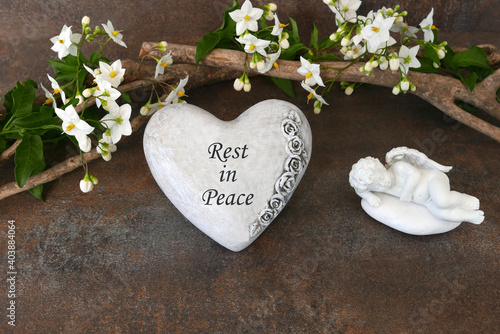 Fotografie Heart with the inscription rest in peace