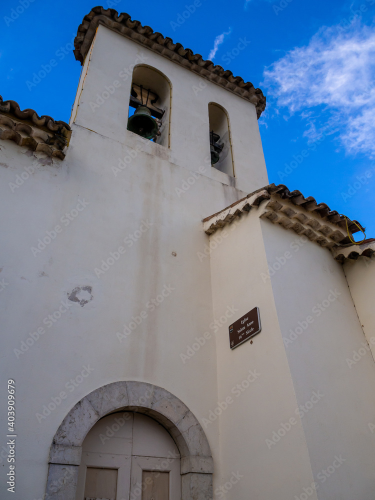 Fototapeta premium 16th century church in small provencal village in French Riviera back country 