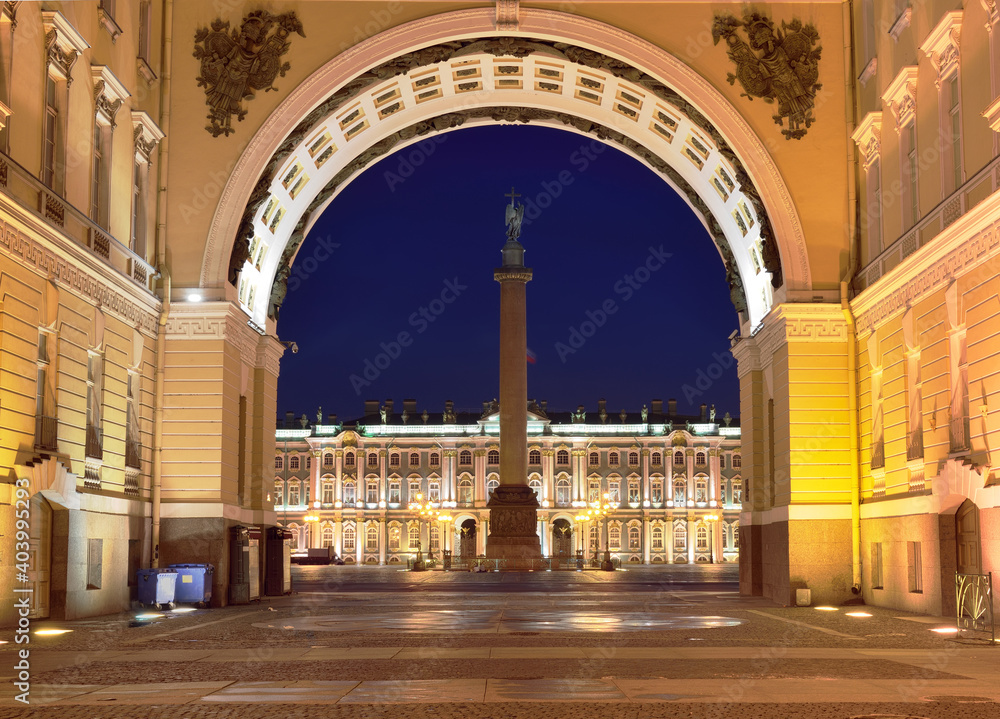 Entrance to the Palace square in the night lights. Arch of the General staff, the Alexandrian triumphal column, the facade of the Hermitage. Architecture of the XVIII-XIX centuries