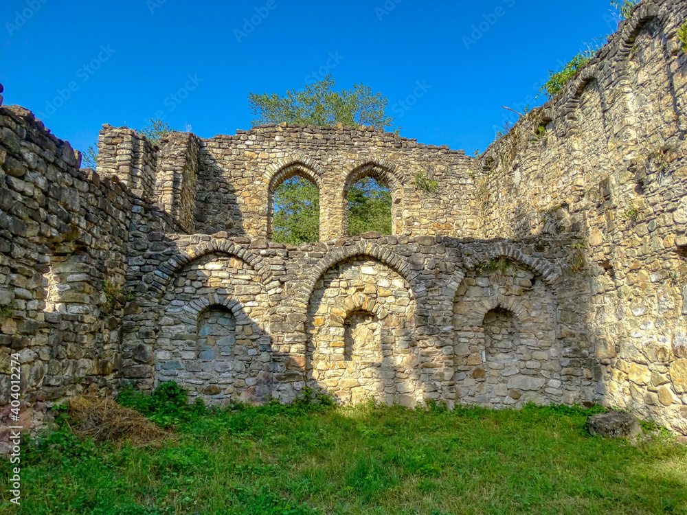 Średniowieczne ruiny w Ikalto (Gruzja)