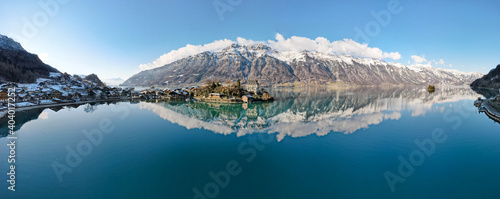 Fotografie The incredible beauty of Iseltwald, Switzerland.