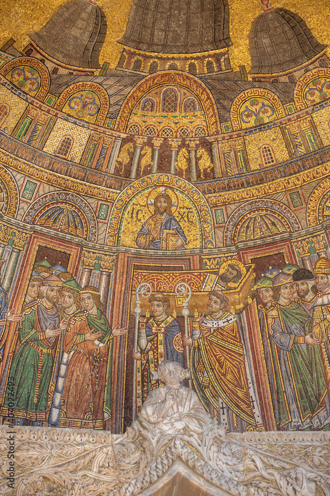 Détails architecturaux et artistiques de La Basilique Saint Marc
