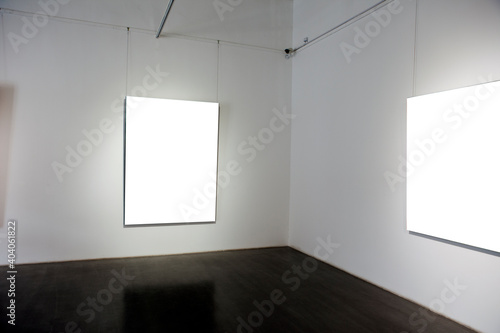A blank picture frame in the exhibition room 