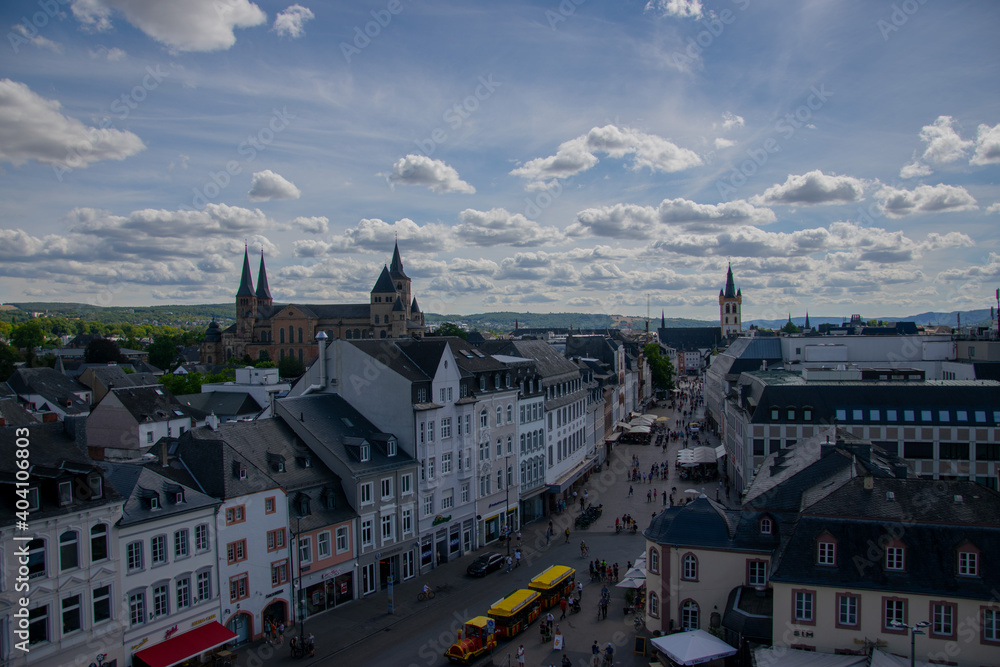  Blick von der Porta Nigra auf Trier 