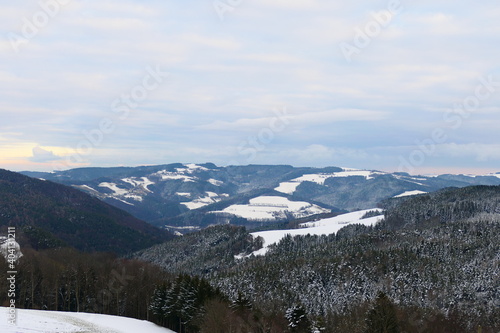 Winterlandschaft in den Niederösterreichischen Bergen © cagala