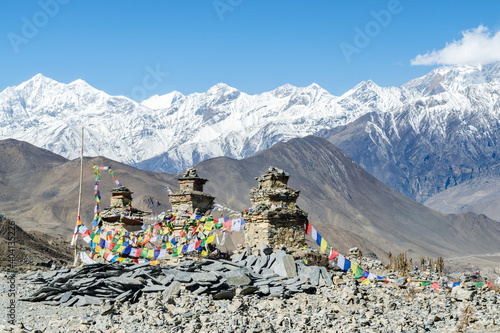 Fotografie Three stone chortens in Muktinath temple, Annapurna Circuit, Nepal