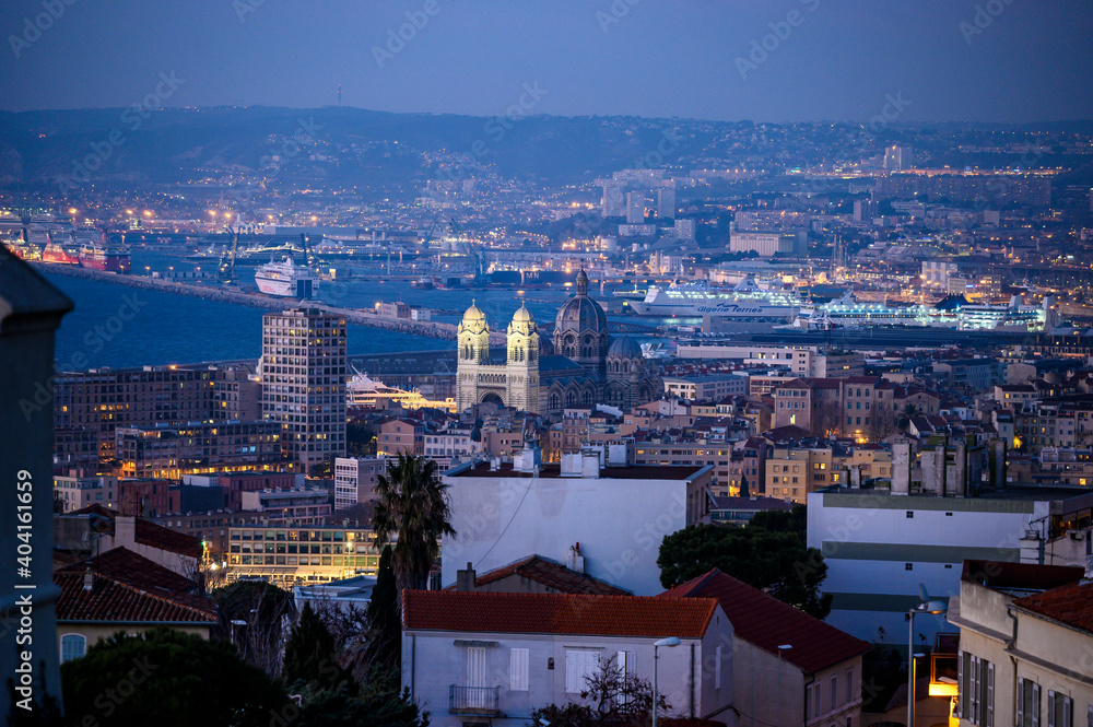 Fototapeta premium Marseille vue de nuit 