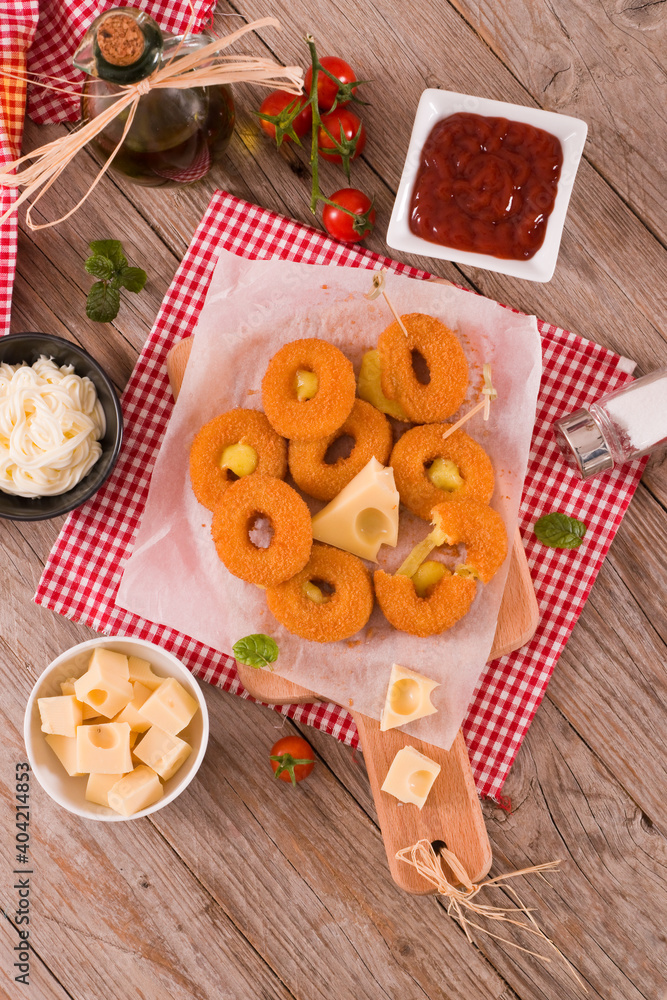 Fried cheese ring.

