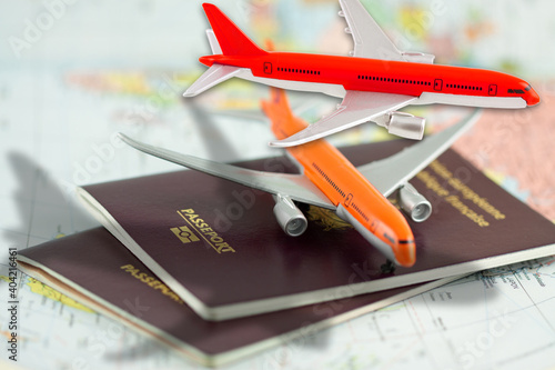 Concept voyages, avions sur passeports 