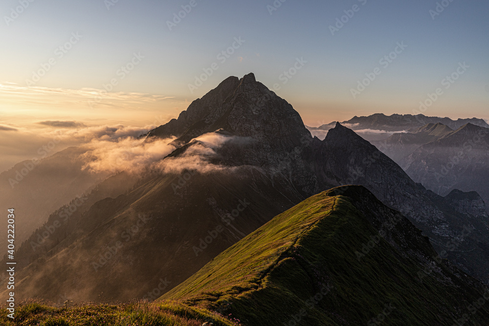 Fototapeta premium Höfats Grasberg