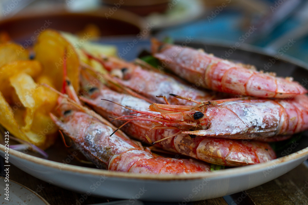 Cooked shrimp on a plate, close-up Cooked shrimp on a plate, close-up