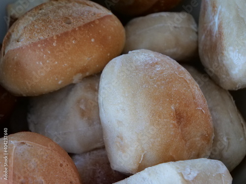 Viele helle Brötchen zum Frühstück oder für Burger photo