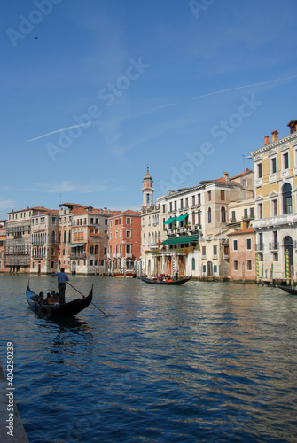 Panoramic View from Rialto Market of Grand Canal in Venice © marcelinopozo