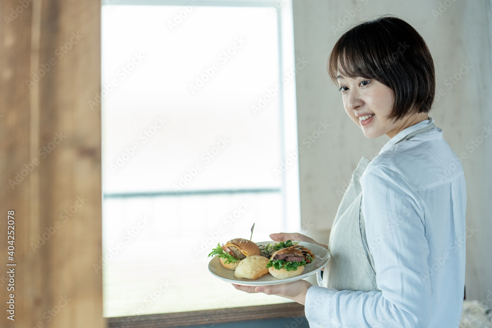 カフェ店員 女性 カフェ店員 女性