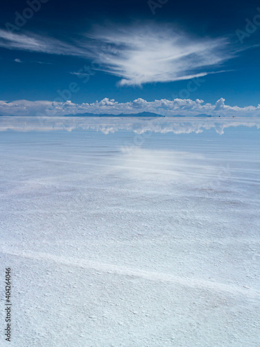 The border between the sky and the earth in the salt desert of Uyuni, Bolivia