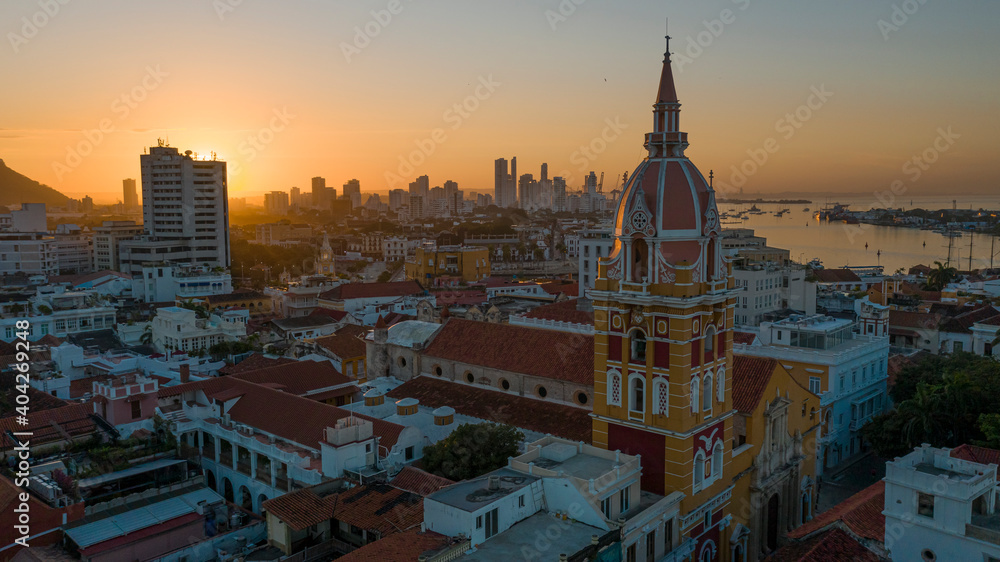 Fototapeta premium Catedral al amanecer de Cartagena de Indias, Colombia