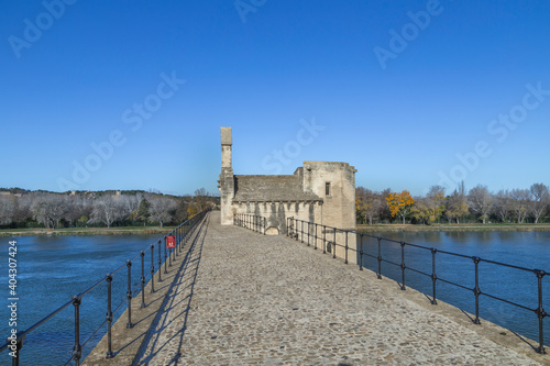Fototapeta Naklejka Na Ścianę i Meble -  Pont d'Avignon, is a famous medieval bridge in the town of Avignon