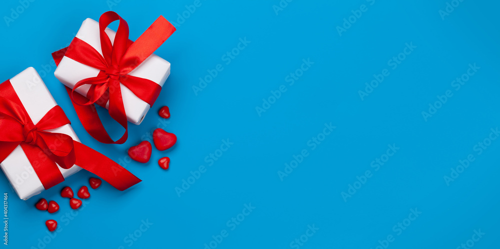 Valentines day. Gift boxes and heart candy sweets - obrazy, fototapety, plakaty 