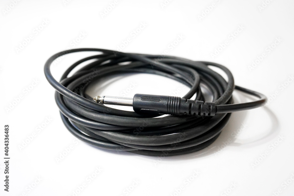 Twisted black wire for music with metal connector Twisted black wire for music with metal connector