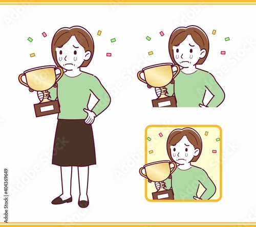 Middle-aged woman in green clothes_trophy