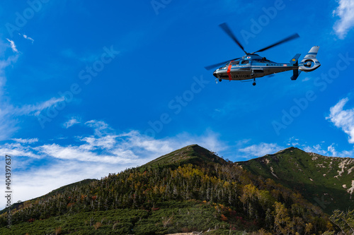 山岳救助ヘリ　ヘリコプターレスキュー