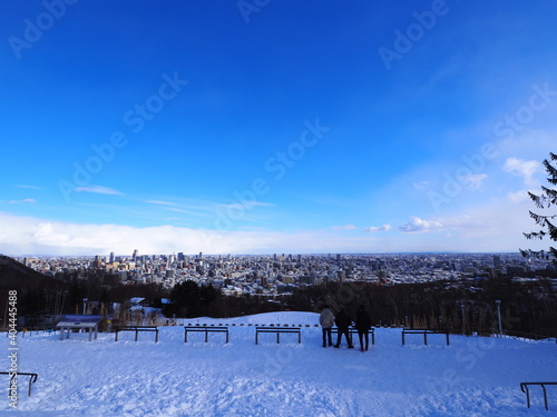 旭山記念公園からみた冬の札幌市内
