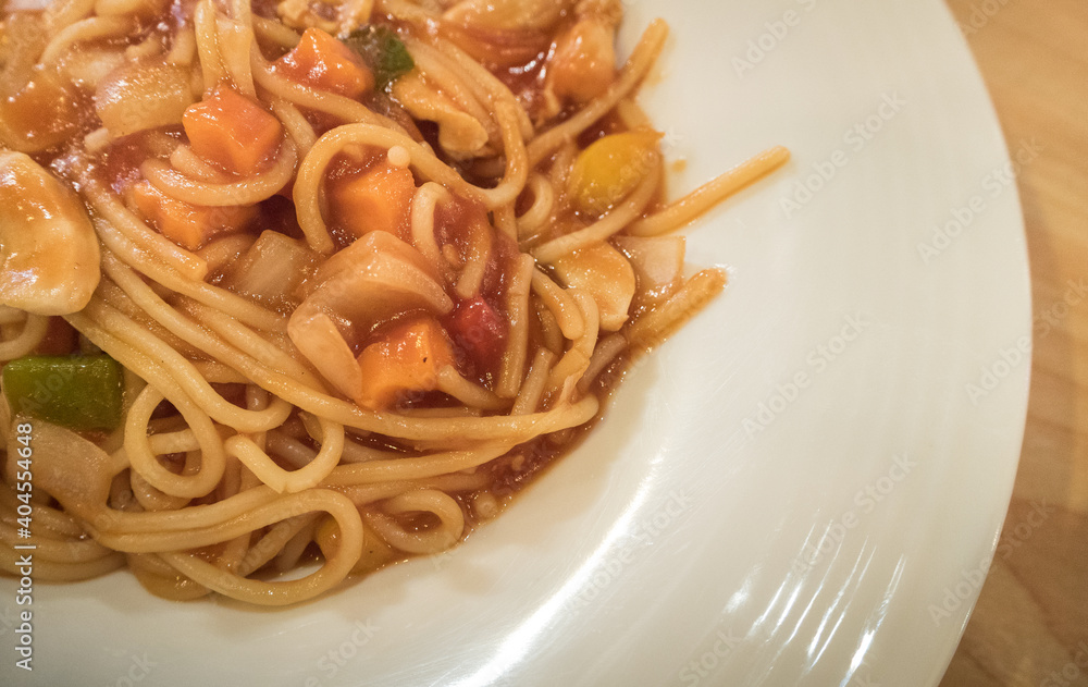 Spaghetti in tomato sauce
