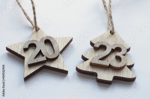 2023
