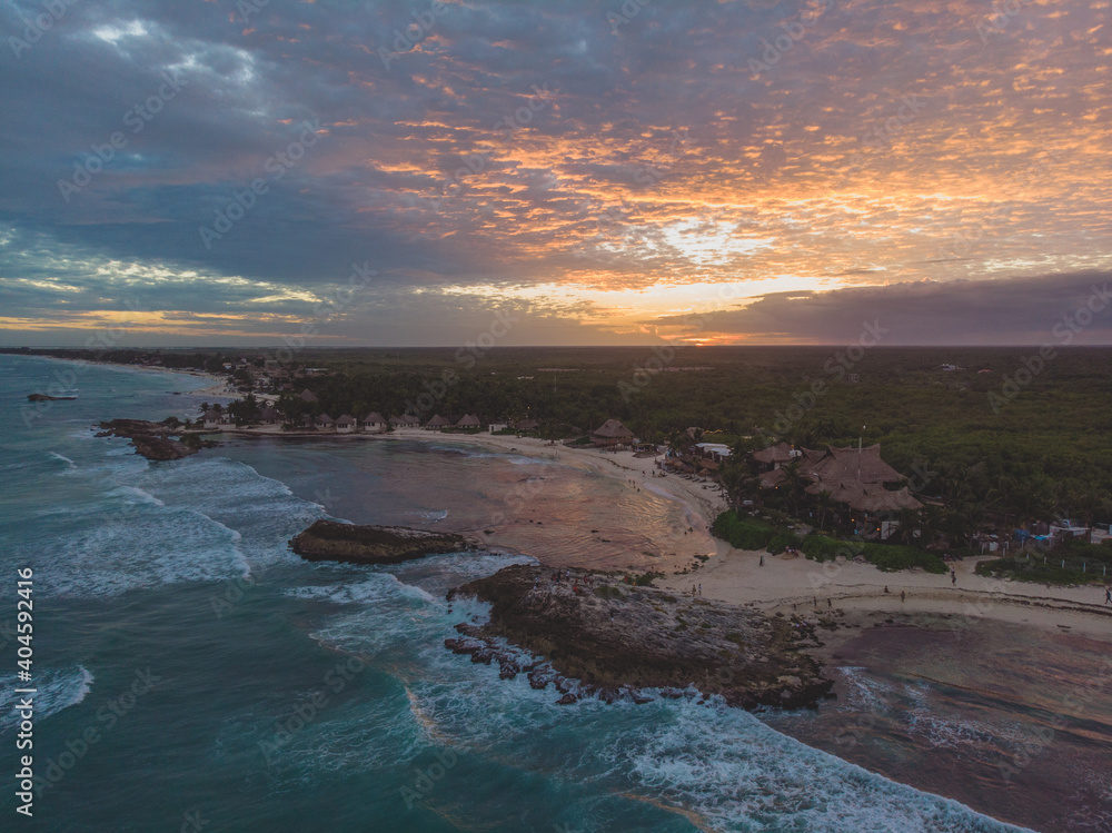 Fototapeta premium sunset over the sea in Tulum, Quintana Roo, Mexico