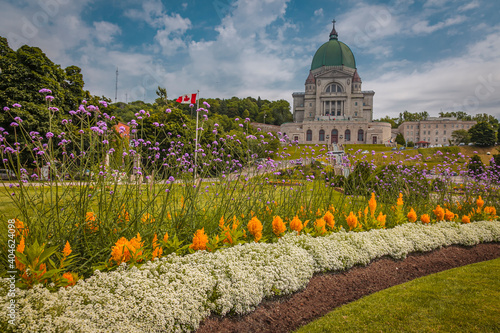 Slika na platnu Saint Joseph's Oratory of Mount Royal with its beautiful garden located in Montr