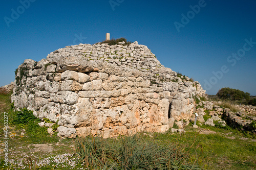 Santuario y Talayot Son Na Caçana, siglo X antes de Cristo. Alaior.Menorca.Balearic islands.Spain.