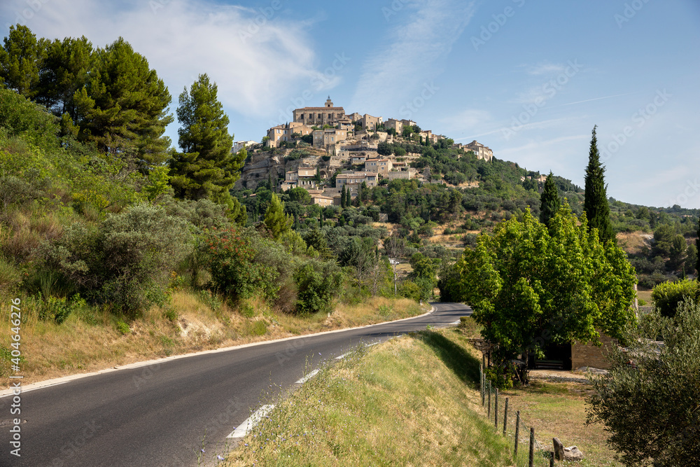 Roadside view of the beautiful town of Gordes,a commune in the Vaucluse département in the Provence-Alpes-Côte d'Azur region in southeastern France