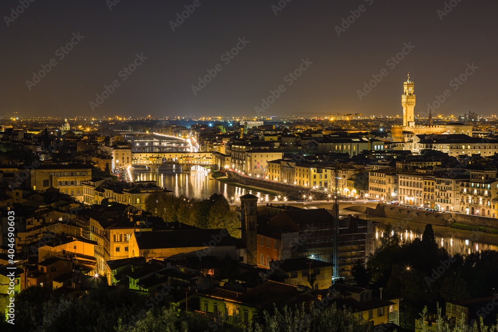イタリア　ミケランジェロ広場から見えるフィレンツェの夜景

